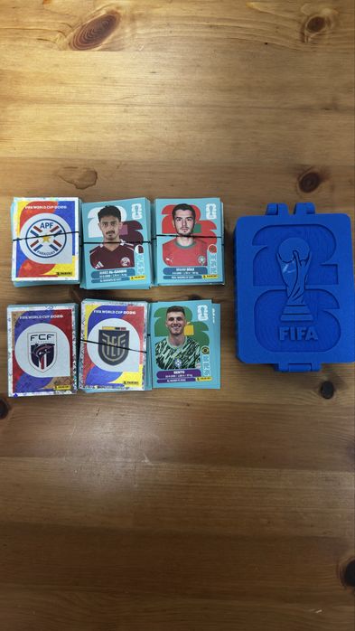 Paack Cromos Fifa + Box