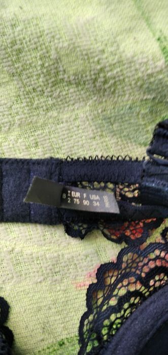 Продам бюстгальтер