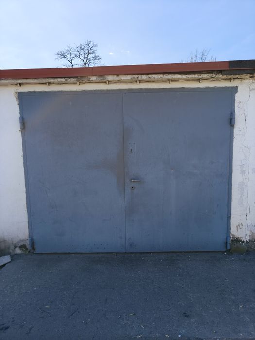 Garaż murowany Żyrardów