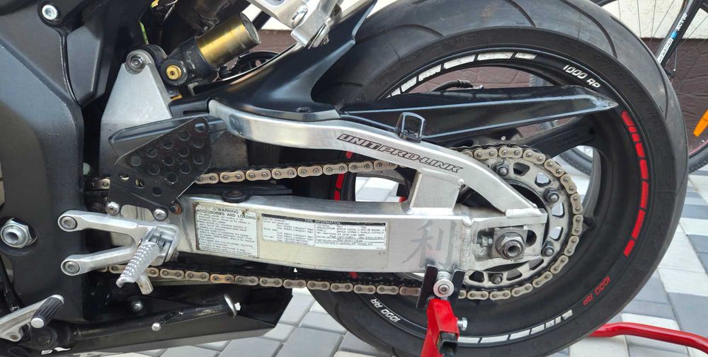 Продам Honda FireBlade cbr1000rr