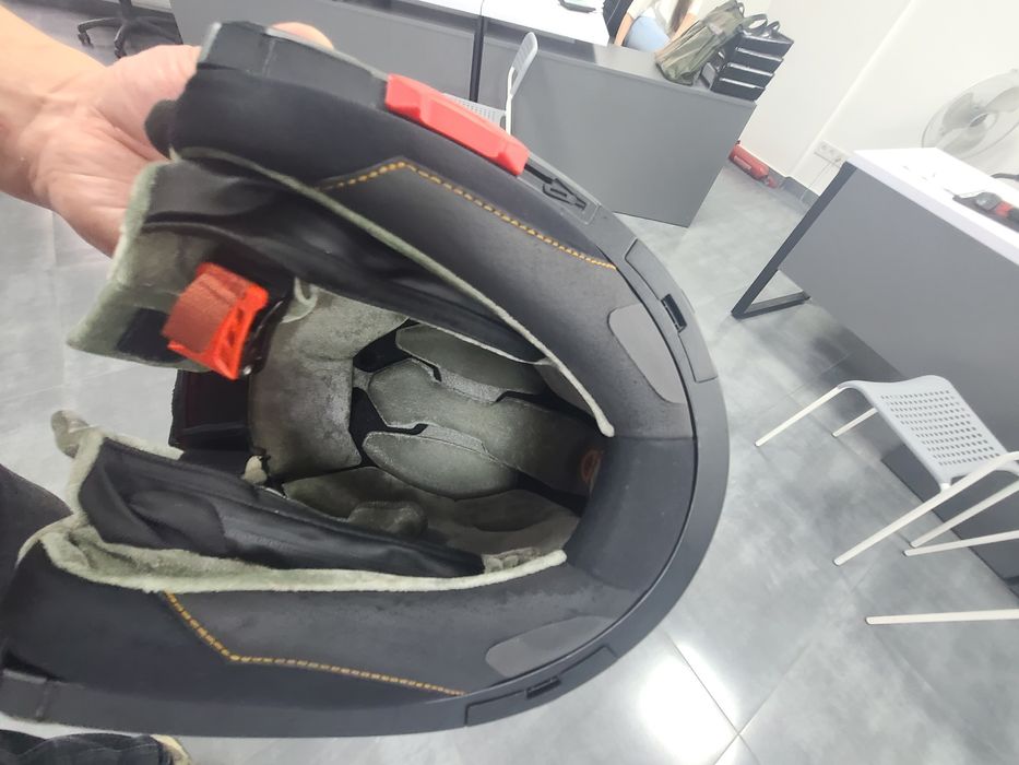 Мотошолом Schubert c4 pro