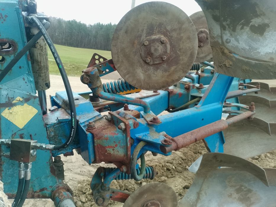Pług obrotowy overum  kverneland rabe werk