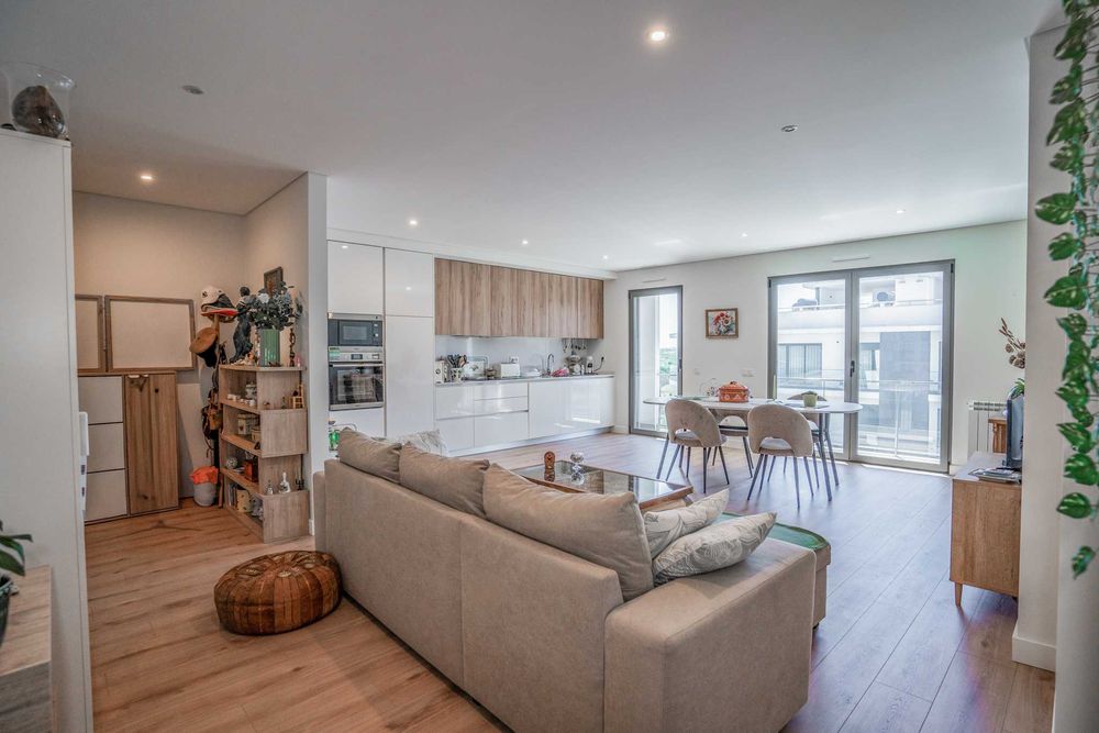 Apartamento T2 Semi-novo Caldas da Rainha