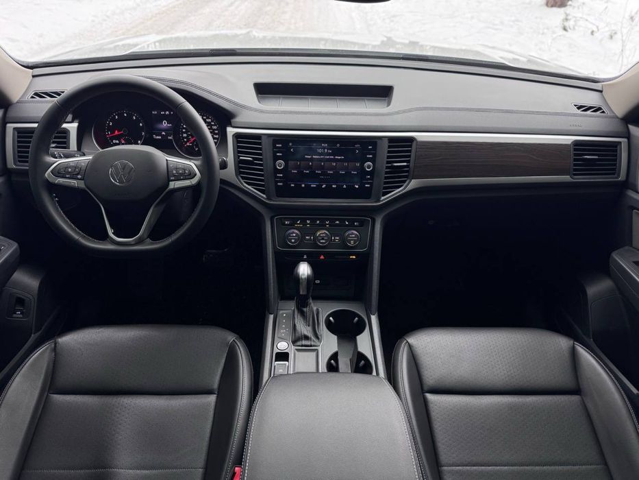 Volkswagen Atlas 2021 року, 3.6 бенз, передній привід, 113 т.км