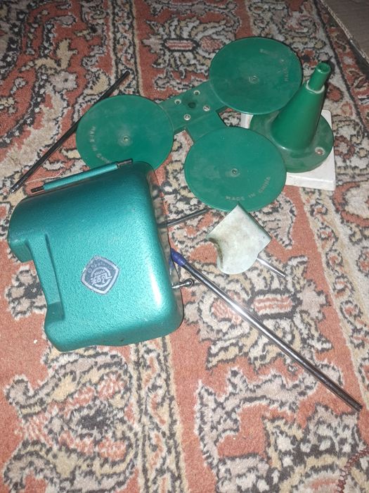 Оверлок  трьохнитковий.