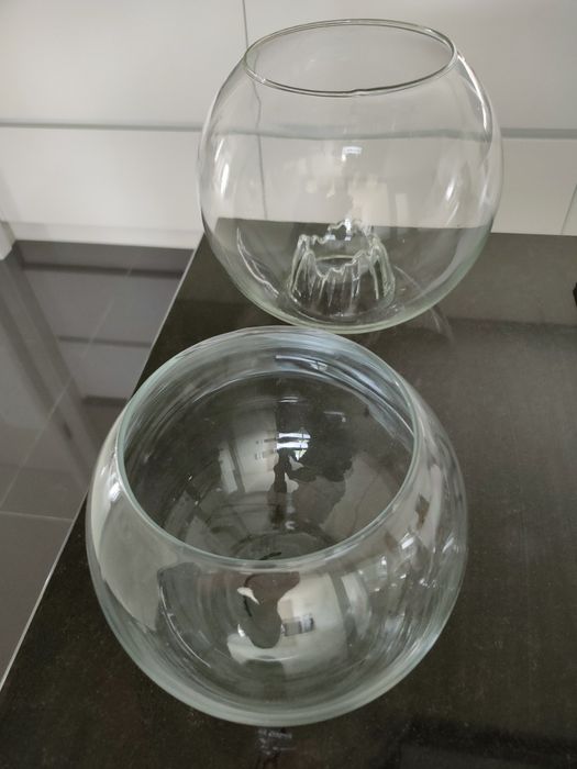 Conjunto de porta velas e aquário.