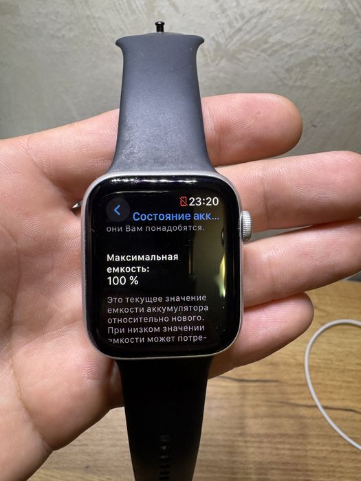 Apple Watch se 44 mm акб 100% гарний  стан