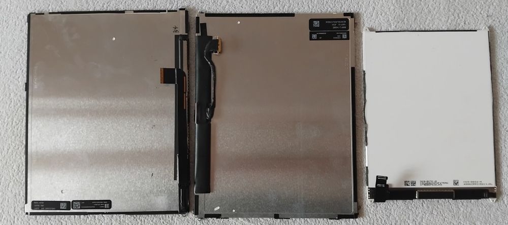 Дисплеи для iPad б/у