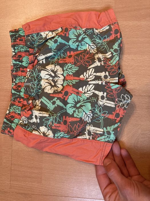 Kąpielowki spodenki do plywania 6-9 msc 72