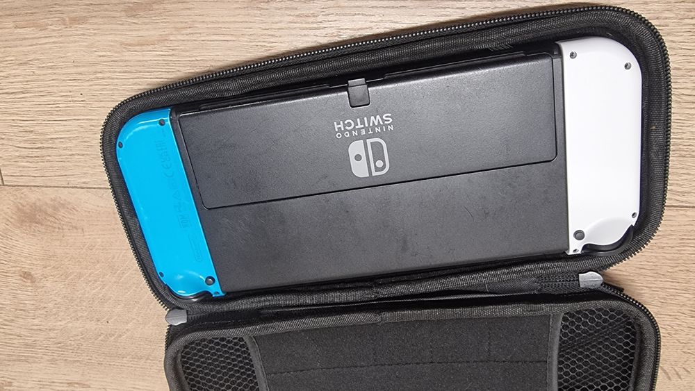 Nintendo switch oled 256gb  k€fir