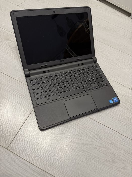 Notebook Chromebook laptop DELL model p22t sprawny