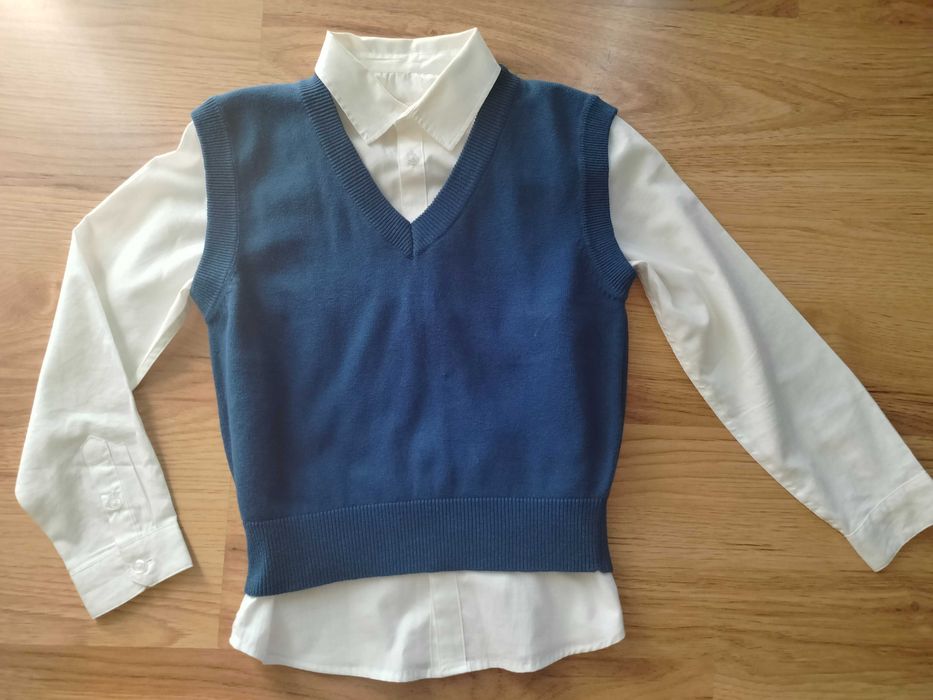 Strój galowy chłopięcy/ spodnie + koszula + pulower, rozm. 128/134