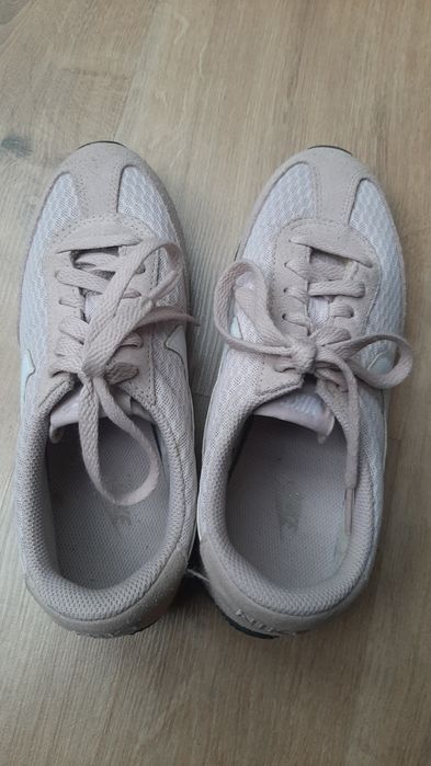 Buty Nike dziewczęce rozmiar 36