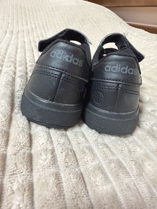 Взуття дитяче Adidas