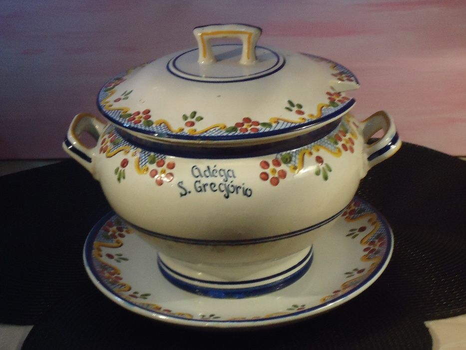 TERRINA COM PRATO -Cavaco Gaia "Adega S. Gregório" Dim: 28x31,5 cm