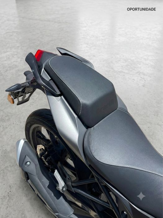 Benelli BN 125 (2022) – Apenas 3.100 km! Como Nova (Único Dono)