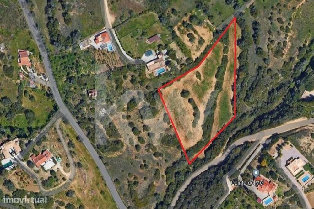 Rustic Land in Vale de El Rei, Lagoa — Near the Beaches