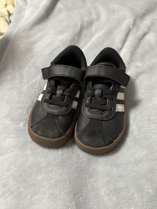 Кеди adidas ціна 600