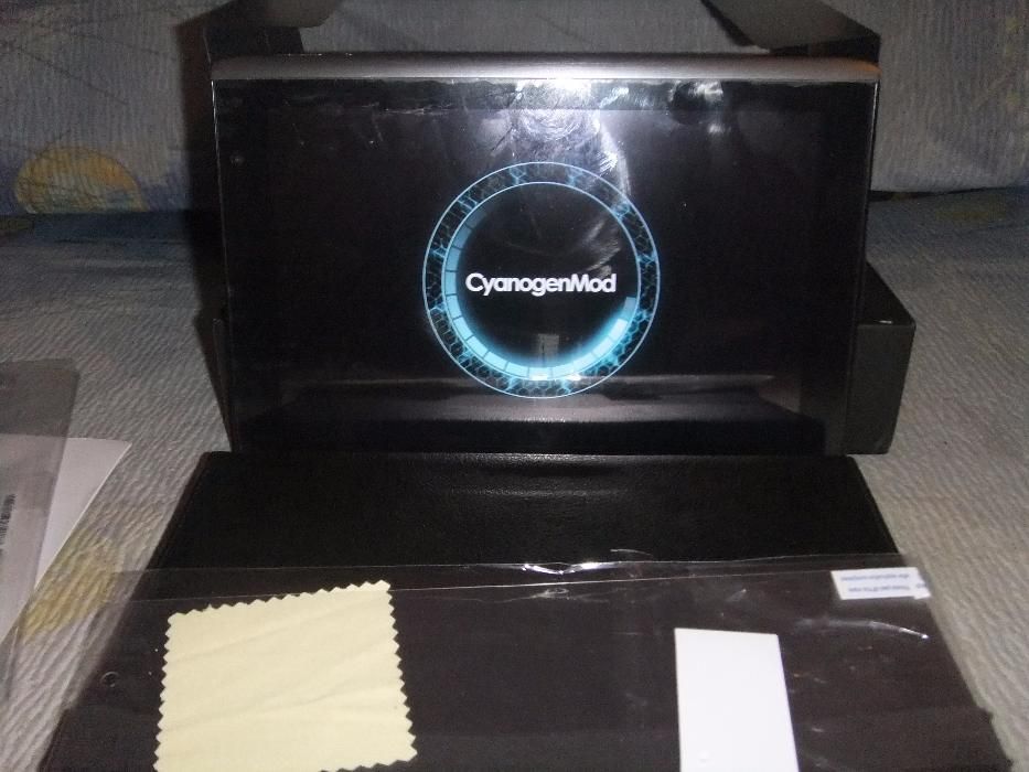 2Продам планшет Acer Iconia Tab A500 с полным комплектам.