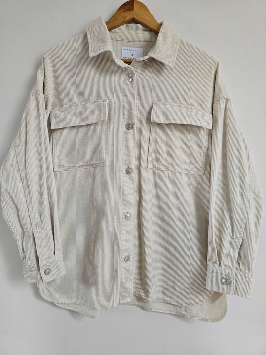 Kremowa kurtka koszulowa oversize sztruksowa Denim&Co