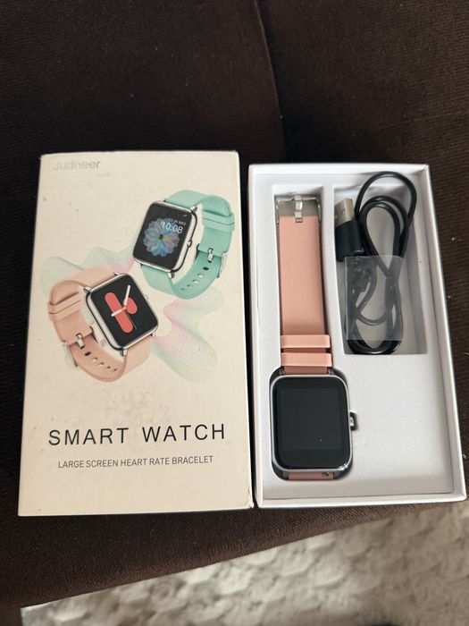 Sprzedam Smartwach Nowy