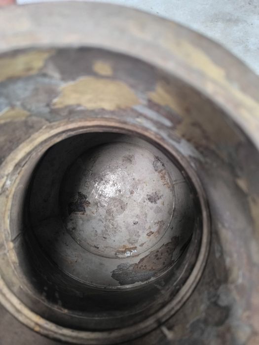 Cântaro antigo em bom estado