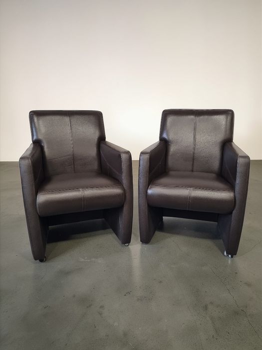 Шкіряні крісла Шкіряні дивани Шкіряні меблі з Європи