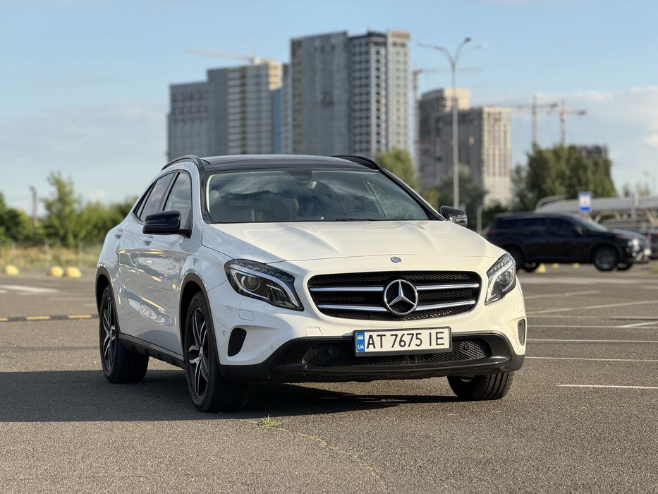 Продам Mersedes GLA 220