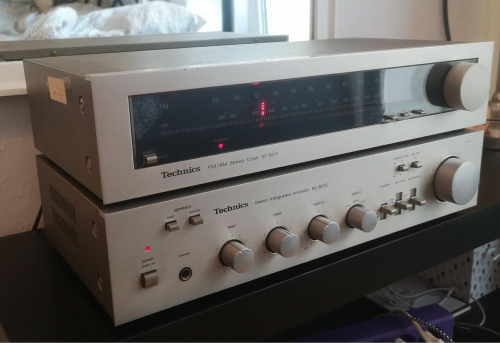 Wieża Technics wzmacniacz SU 8022 oraz tuner ST 8011