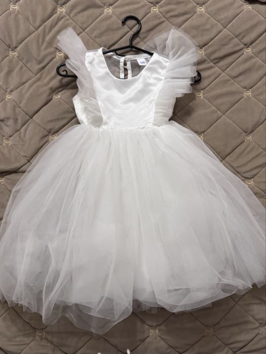 Сукня на дівчинку 120