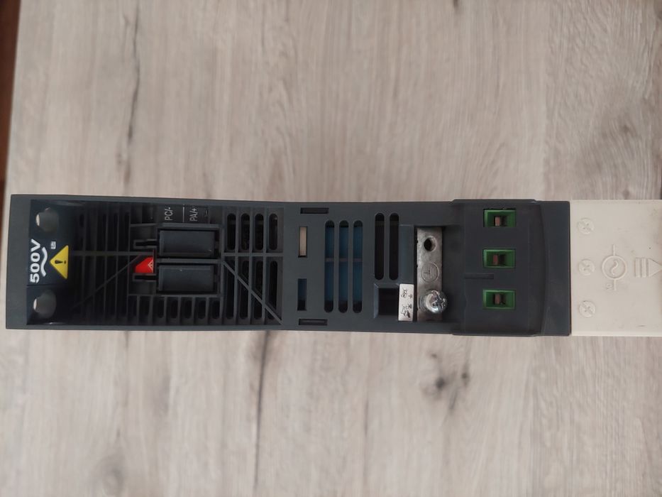 Частотный преобразователь  Altivar ATV 32HU15N4,Частотник, Schneider E