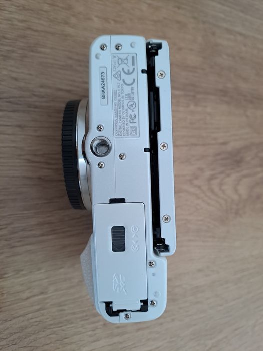 Camara Olympus e-pl7, corpo