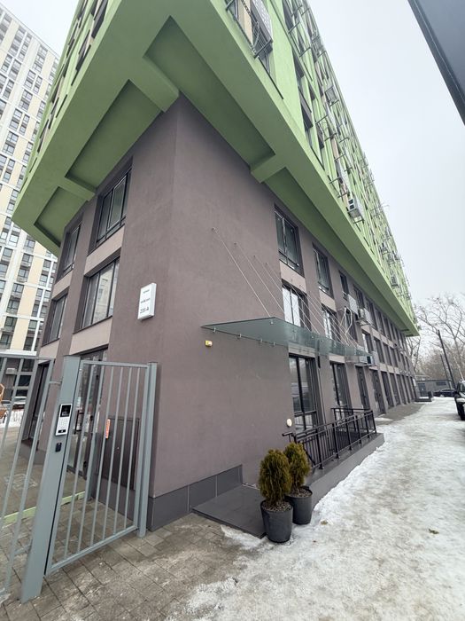 Продаж комерційного приміщення з ремонтом  в ЖК Madison Gardens  без %