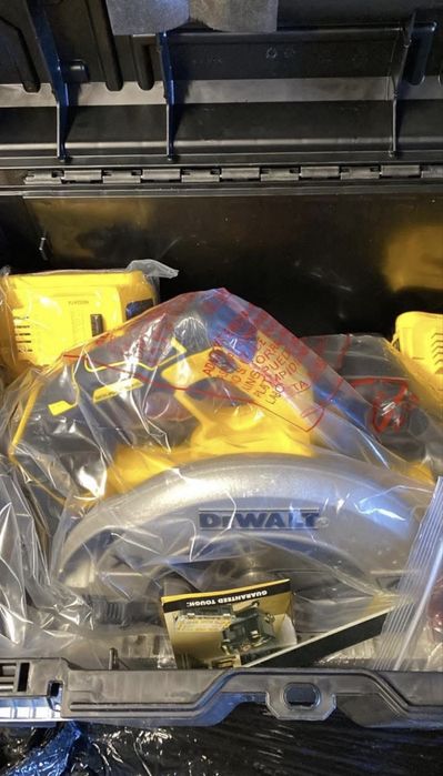 Pilarka dewalt dcs572 pod szyne 2 x 5 ah oryginaona