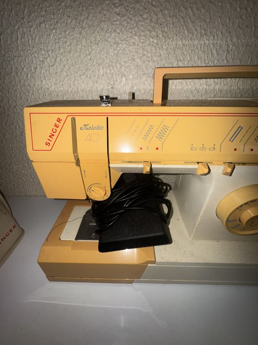 Máquina Costura Elétrica