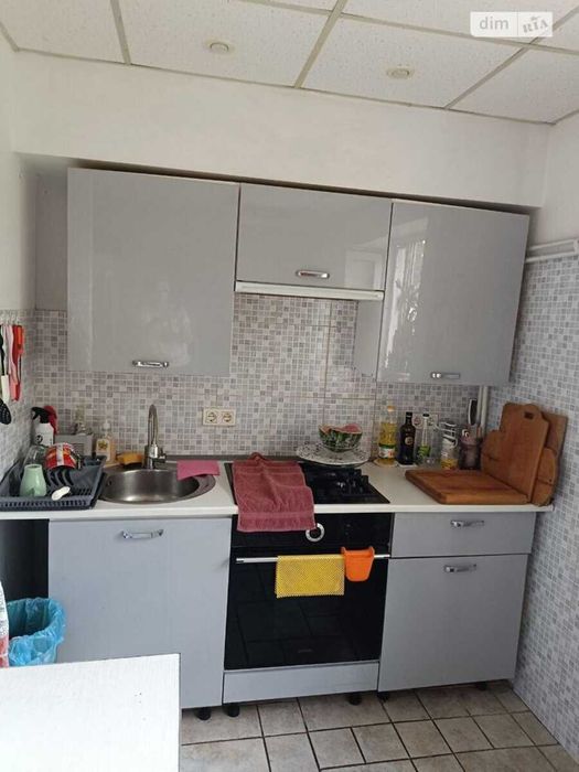 Продається 3-кімнатна квартира Бородинський