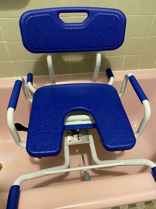 Cadeira de Banho Giratória