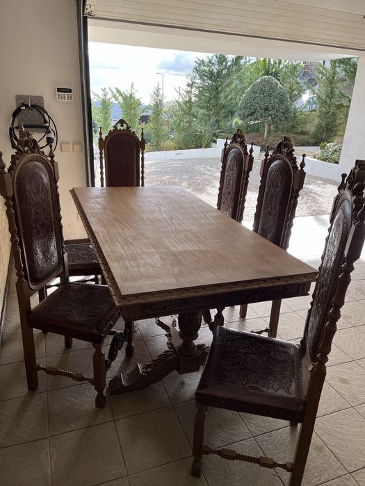 Mesa de sala com 6 cadeiras