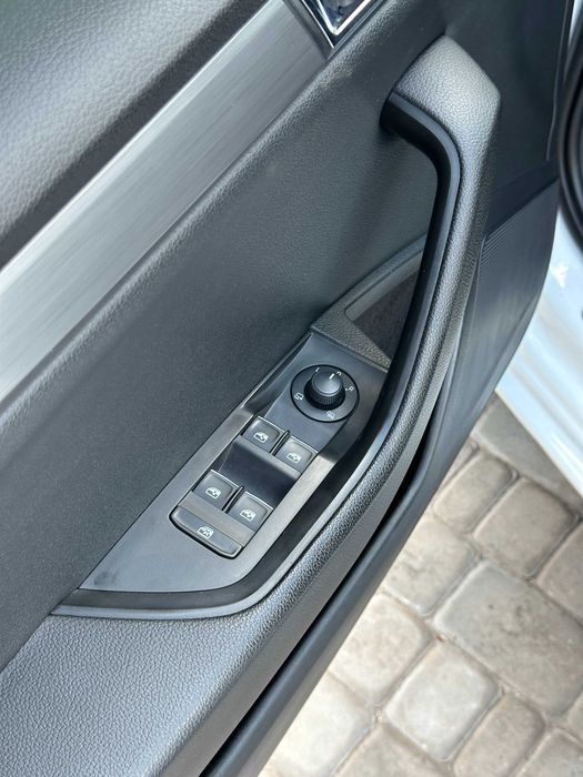 Продам Skoda Superb 2016 рік можлива розстрочка,кредит,обмін!