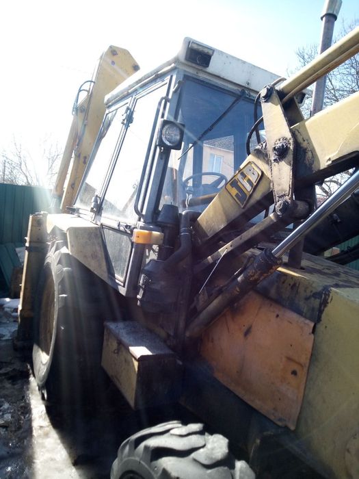 Трактор Jcb 3CX 4л двигун