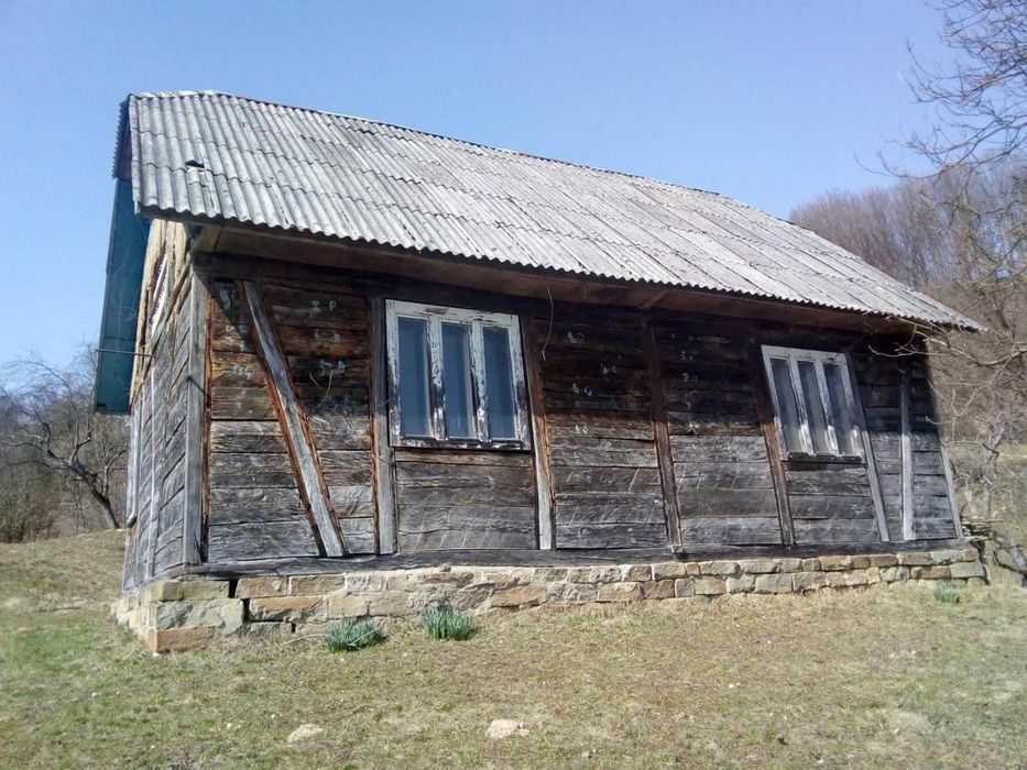 Продаж  будинку в  самому  серці  гір  та  лісу  !