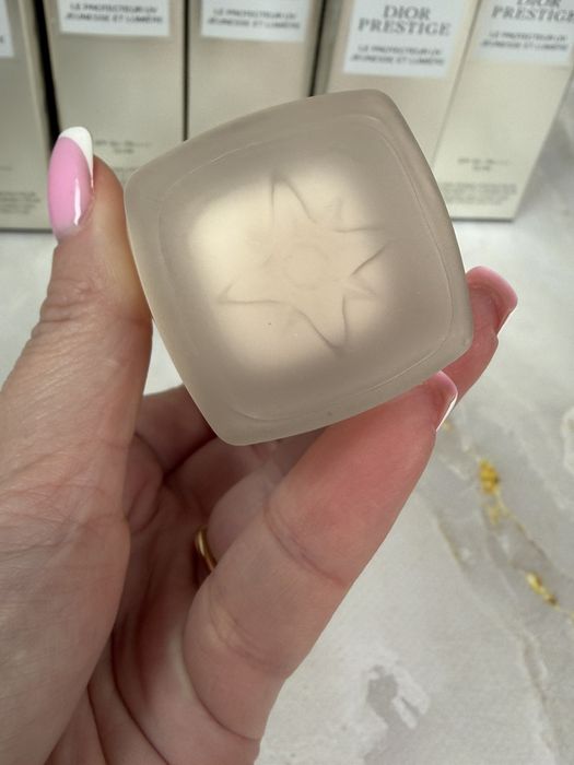Тональний крем флюїд Dior SPF 50