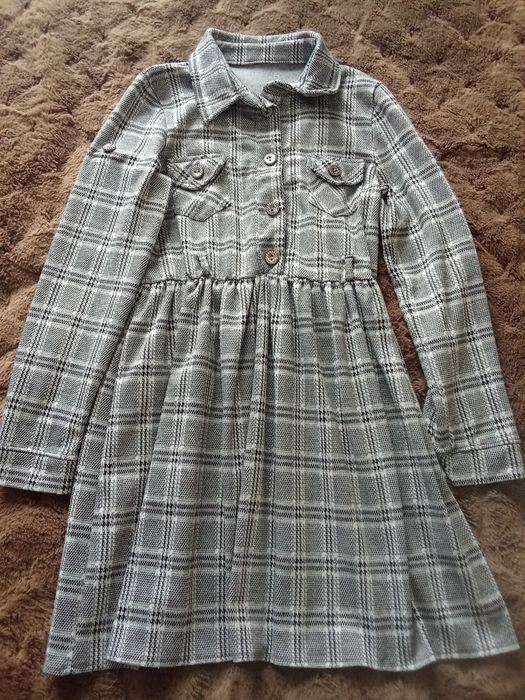 Плаття з довгим рукавом