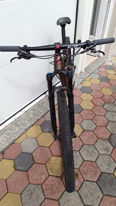 Bicicleta de montanha GHOST