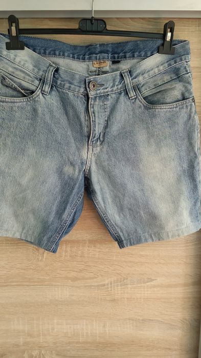 Dżinsowe szorty męskie