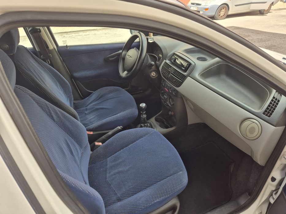 Punto 1.2 80cv ano 2001  com A/C