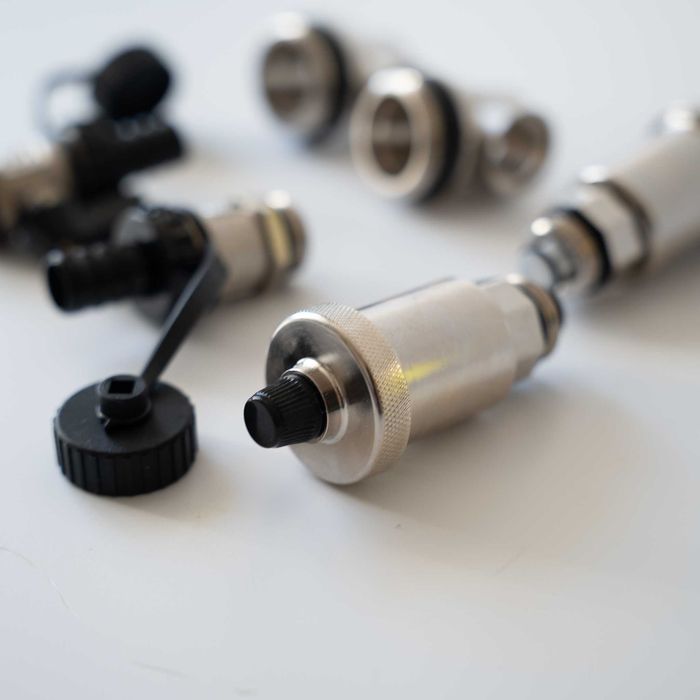 ROZDZIELACZ nierdzewny uzbrojony z pompą WILO - ZESTAW