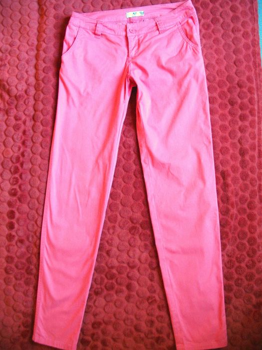 Spodnie - damskie - jeans - 36 S - biodra 94+ cm
