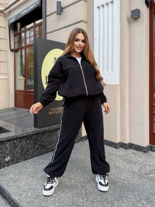 продам теплий спортивний костюм з флісу