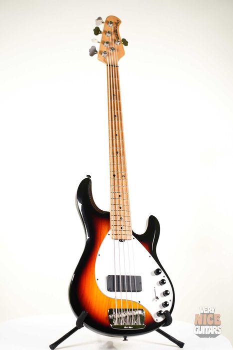 Ernie Ball Music Man Stingray 5 z piezo